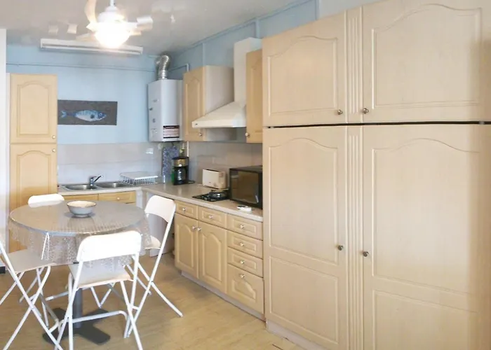 Studio Lumineux Proche Plage Avec Parking Prive - Fr-1-338-358 Lägenhet