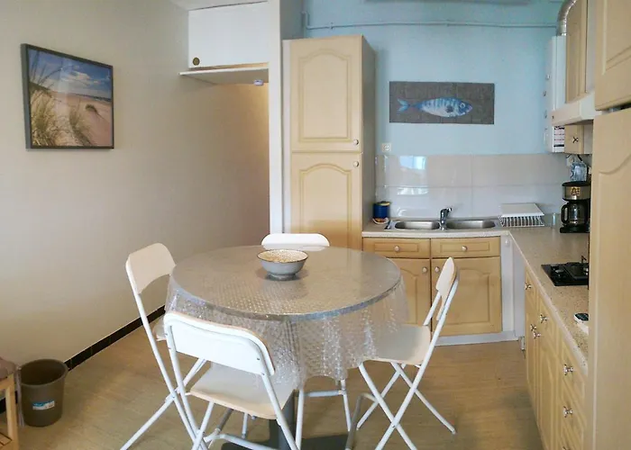 Studio Lumineux Proche Plage Avec Parking Prive - Fr-1-338-358 Lägenhet Sète